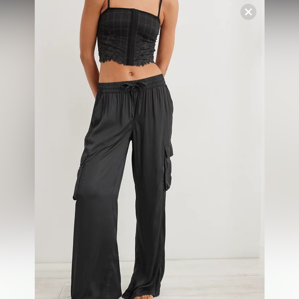 NWOT AERIE Satin Cargo Pant sz M Charcoal Grey